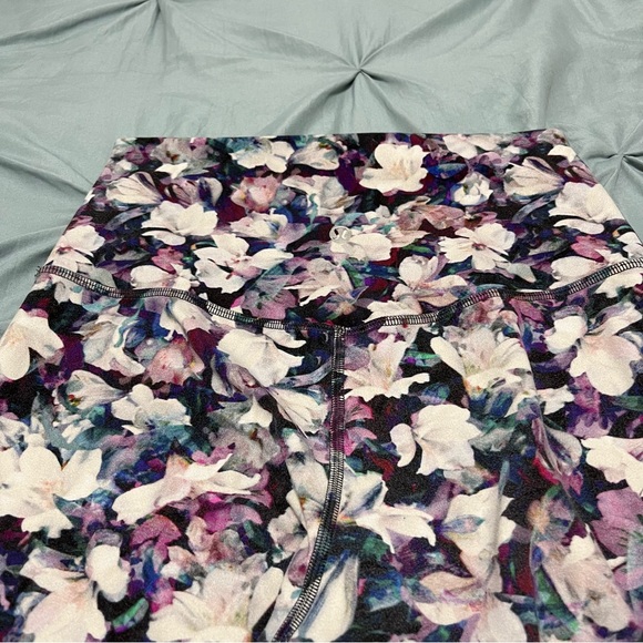 Lululemon Leggings Utopia Multi size 6 - Picture 12 of 13